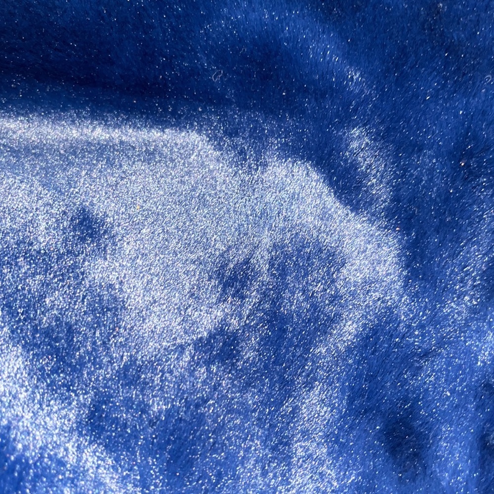 CMD Blue Faux Fur Round Regular Open top, boxy inside- super soft outside - Picture 12 of 12